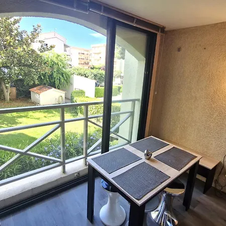 2 Pieces Avec Parking Et Piscine, Proche Centre-ville Sainte-maxime, 4 Pers, Wifi - Fr-1-780-82 * Sainte-Maxime