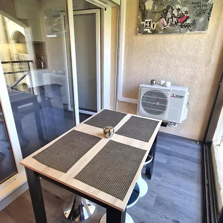 Apartment 2 Pieces Avec Parking Et Piscine, Proche Centre-ville Sainte-maxime, 4 Pers, Wifi - Fr-1-780-82