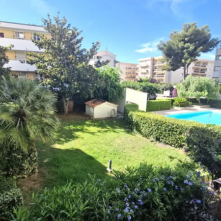 Apartment 2 Pieces Avec Parking Et Piscine, Proche Centre-ville Sainte-maxime, 4 Pers, Wifi - Fr-1-780-82 *